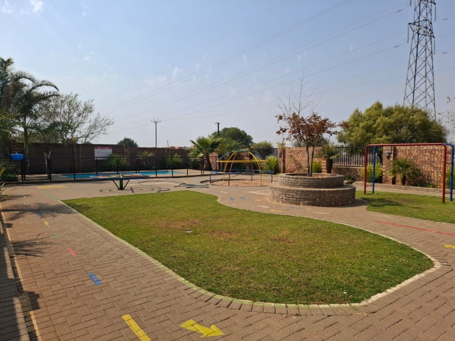 2 Bedroom Property for Sale in Heuwelsig Free State